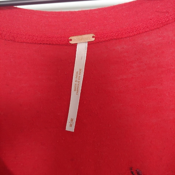 Free People Red Embroidered Floral Bird Linen Blend Top Size Medium - Picture 4 of 5